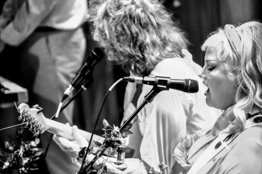 Shannon and the Clams